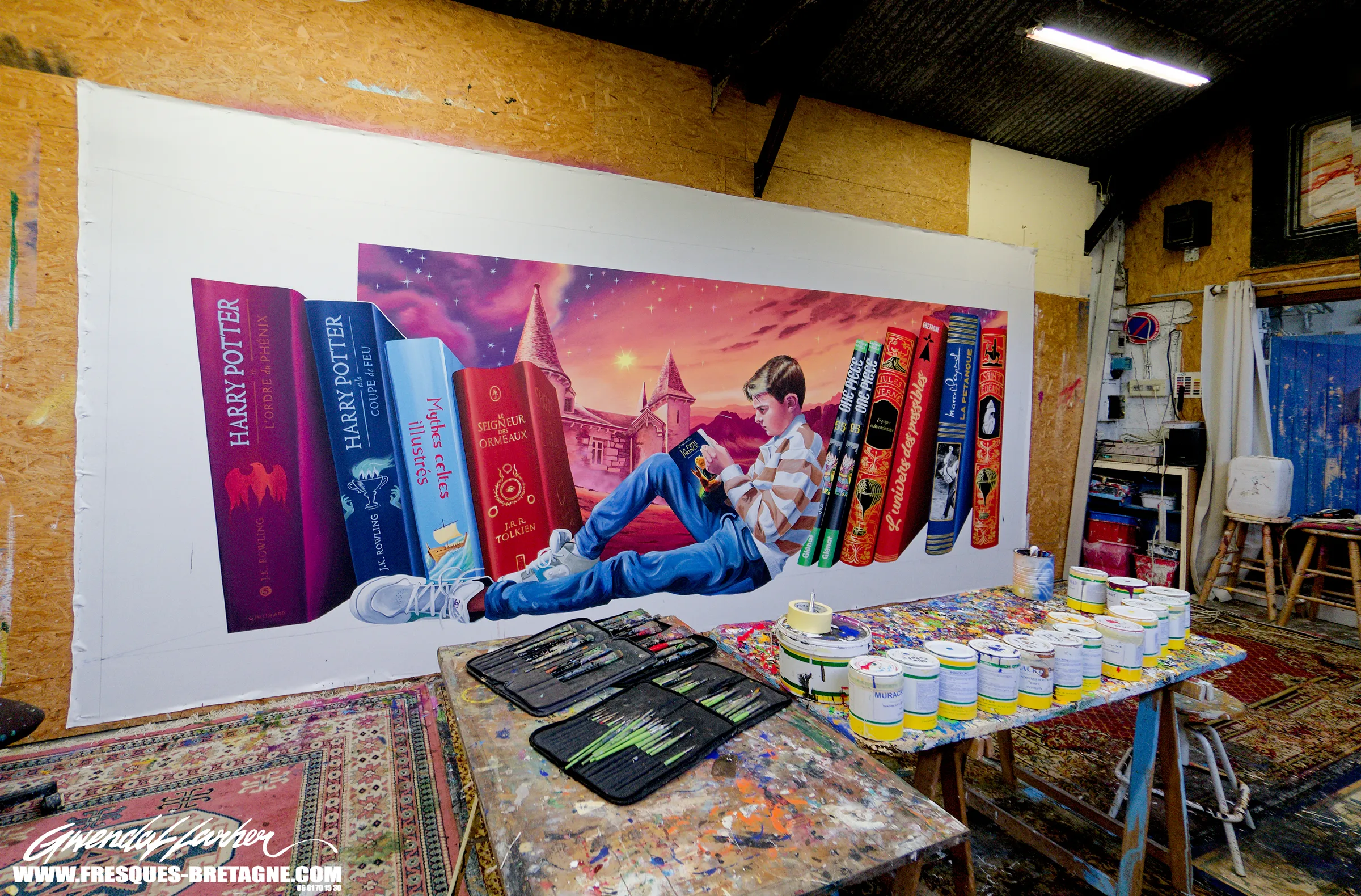 Panneau de toile peint en atelier pour la fresque du lycée de Pleyben.